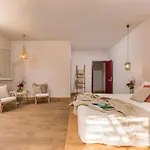Guest house Luna 4*