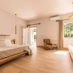 Guest house Luna Faiakes