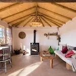 Luna Guest house