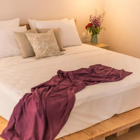 Luna Guest house
